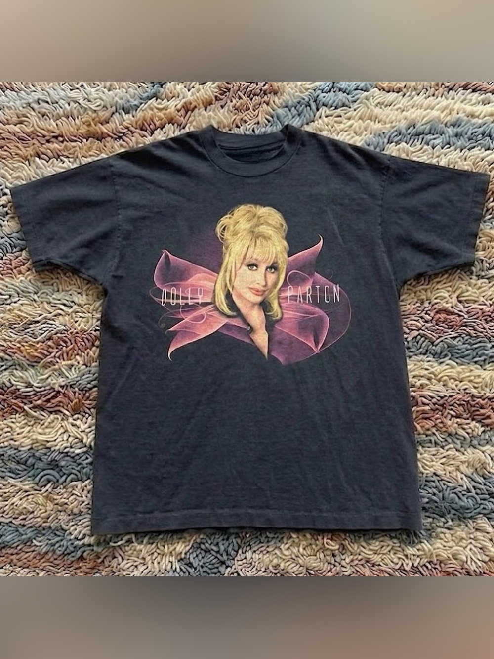 Retro Black Dolly Parton Graphic Tee with Pink Accent for Wig Styling